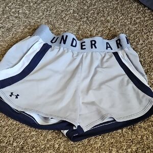 Under Armour Women's Gray and Navy Shorts With Pockets. SMALL/MEDIUM